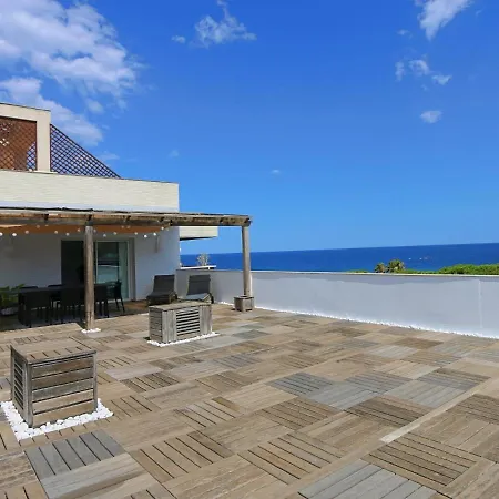 Apartament Atico Con Gran Terraza En Primera Lina De Mar