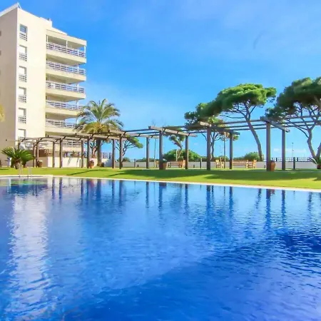 Atico Con Gran Terraza En Primera Lina De Mar *