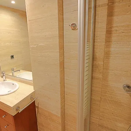 Apartament Atico Con Gran Terraza En Primera Lina De Mar